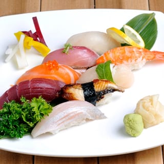 Omakase Sushi Combo